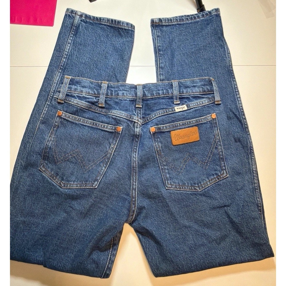 Wrangler Mid Rise Straight Leg Blue Denim Jeans Stretch 5-Pocket Medium Wash